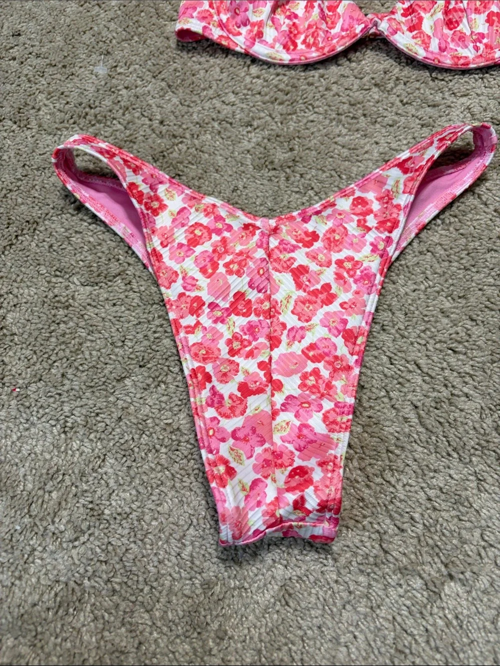 Hollister Cheekiest Bikini Set Pink Floral Pattern Small /XS